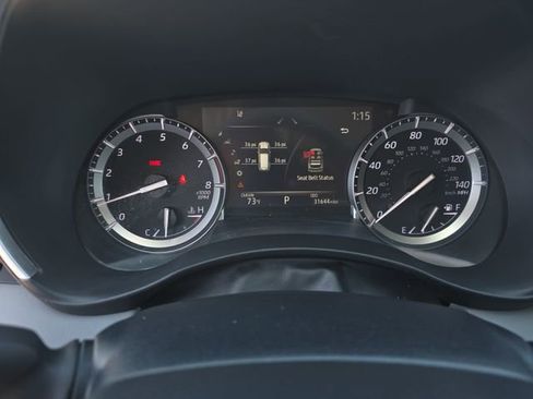 Used 2022 Toyota Highlander XLE image 20