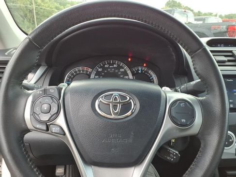 Used 2012 Toyota Camry SE FWD image 20