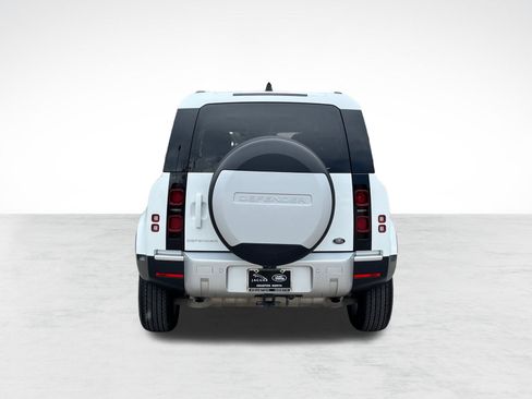 Used 2020 Land Rover Defender 110 SE image 10