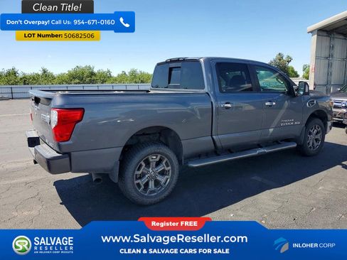 Used 2019 Nissan Titan SV w/ SV Convenience Package AWD/4WD image 4