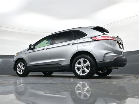 Used 2024 Ford Edge SE image 39