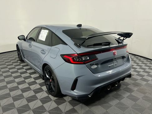Used 2025 Honda Civic Type R image 5