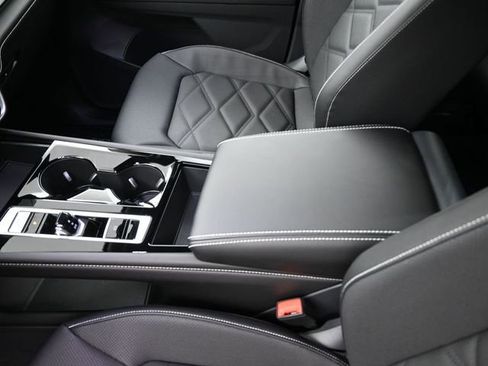 New 2026 Volkswagen Atlas SE image 31