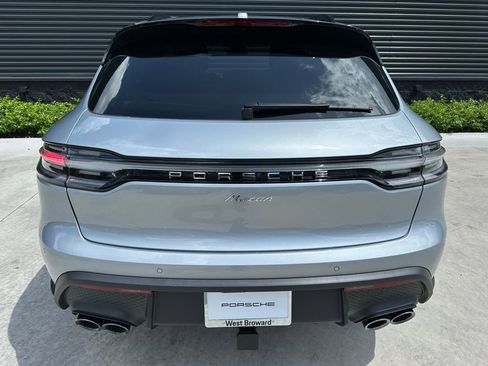 Used 2025 Porsche Macan image 11