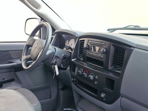 Used 2008 Dodge Ram 1500 Truck ST image 18