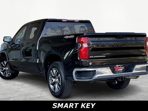Used 2023 Chevrolet Silverado 1500 LT AWD/4WD image 4