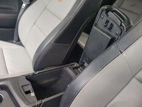 Used 2021 Dodge Durango R/T w/ Technology Group image 32