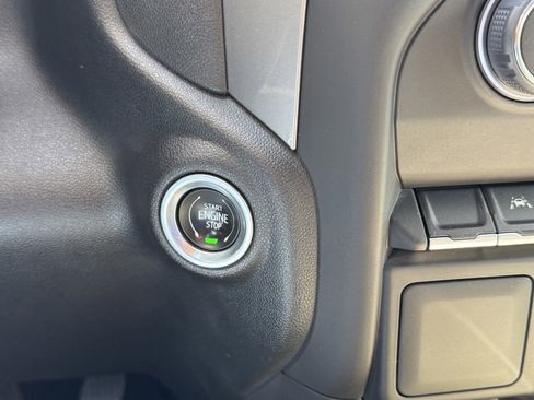 Used 2022 Chevrolet Silverado 1500 Custom RWD image 24