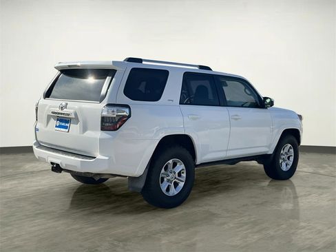 Used 2021 Toyota 4Runner SR5 image 11