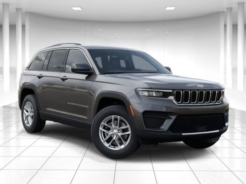 New 2025 Jeep Grand Cherokee Laredo X image 5