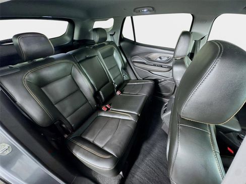Used 2020 GMC Terrain SLT w/ Preferred Package AWD/4WD image 29