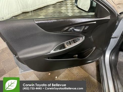 Used 2023 Chevrolet Malibu LT image 10