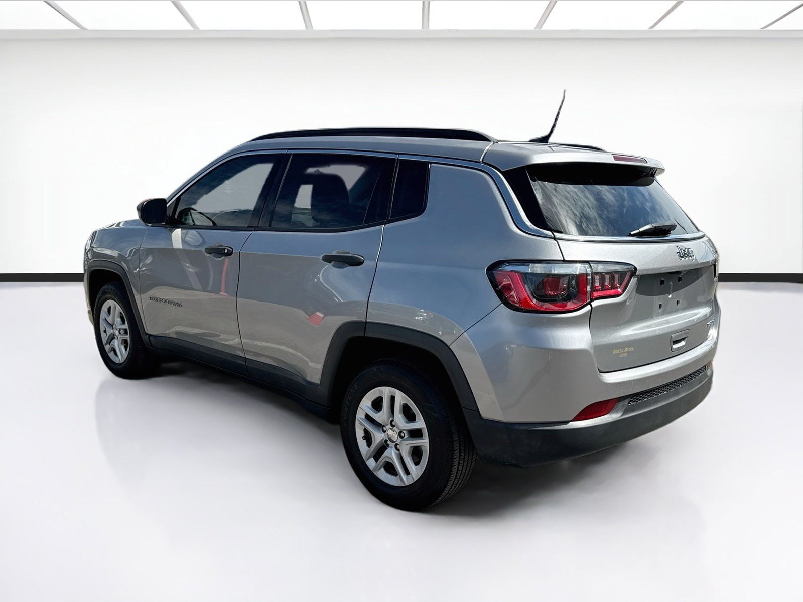 Used 2020 Jeep Compass Sport FWD image 6