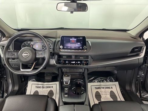 Used 2023 Nissan Rogue SV w/ SV Premium B Package image 40