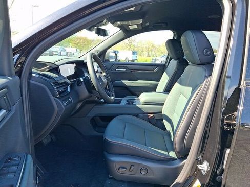New 2026 GMC Acadia AT4 w/ Luxury Package AWD/4WD image 7
