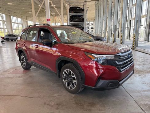 Certified 2025 Subaru Forester w/ Convenience Package #1 AWD/4WD image 1
