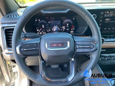 Used 2025 GMC Canyon AT4 AWD/4WD image 35