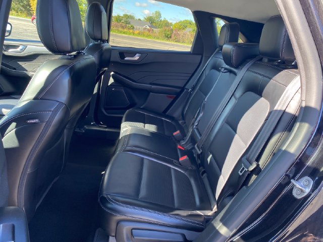 Used 2024 Ford Escape Platinum AWD/4WD image 19