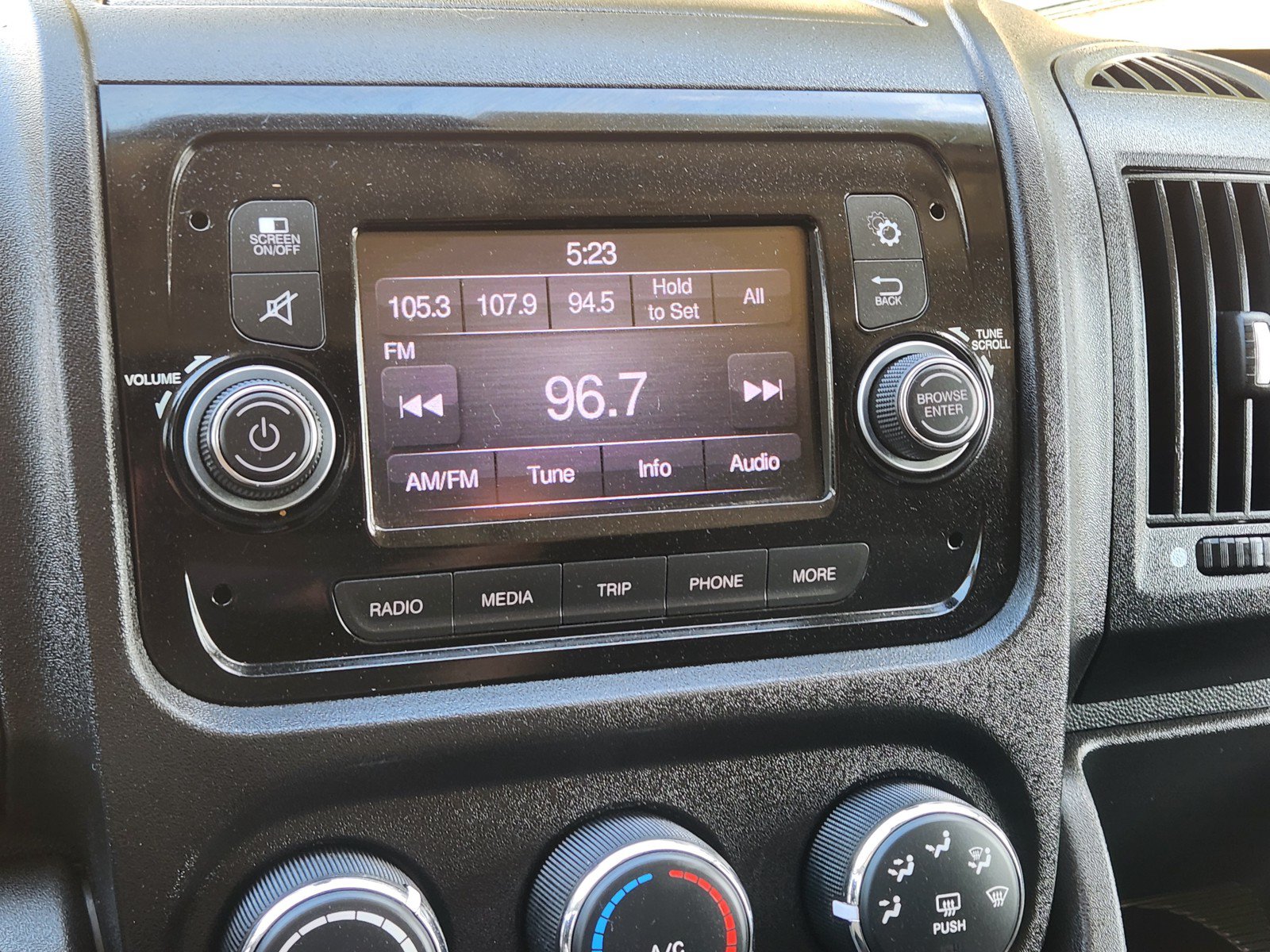 Used 2021 RAM ProMaster 1500 w/ Convenience Group FWD image 6