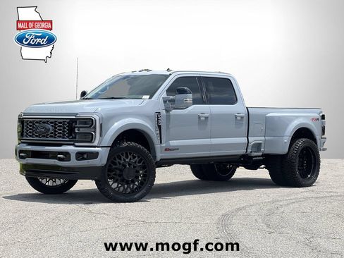 New 2026 Ford F450 Platinum w/ Platinum Plus Package AWD/4WD image 1