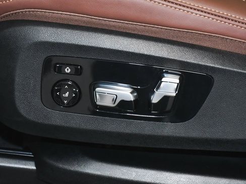 Used 2026 BMW X7 xDrive40i image 63