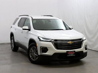 Used 2023 Chevrolet Traverse LT