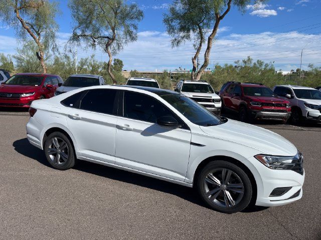 Used 2019 Volkswagen Jetta R-Line FWD image 6