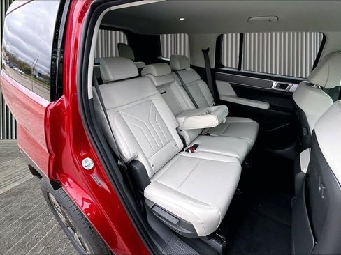 New 2026 Hyundai Santa Fe SEL AWD/4WD image 11