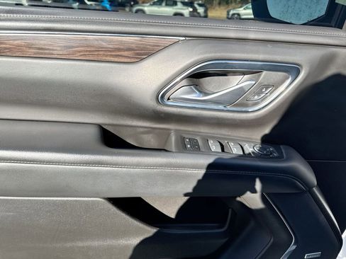 Used 2022 Chevrolet Tahoe LT image 15