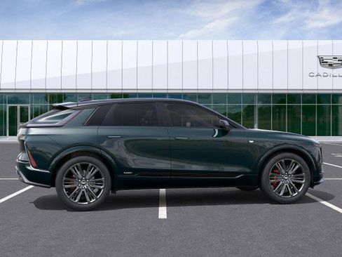 New 2026 Cadillac Lyriq V w/ LPO, Floor Liner Package image 29