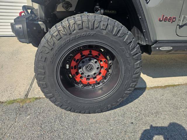 Used 2021 Jeep Gladiator Rubicon AWD/4WD image 6