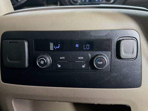 Used 2019 Chevrolet Tahoe LT w/ Luxury Package AWD/4WD image 24