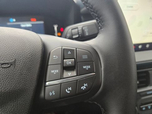 New 2026 Ford Maverick Lariat w/ Black Appearance Package image 19