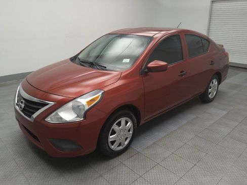 Used 2019 Nissan Versa S Plus FWD image 2