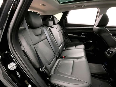 Used 2024 Hyundai Tucson Limited image 19