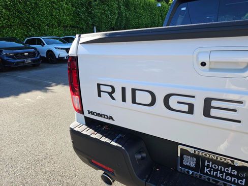 New 2026 Honda Ridgeline Black Edition image 15