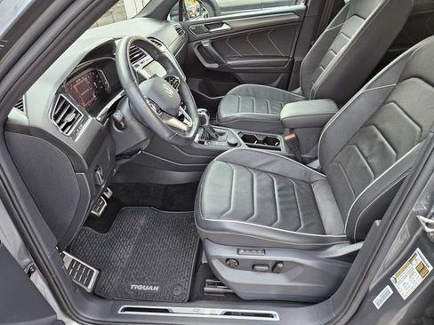Used 2023 Volkswagen Tiguan SEL R-Line AWD/4WD image 16