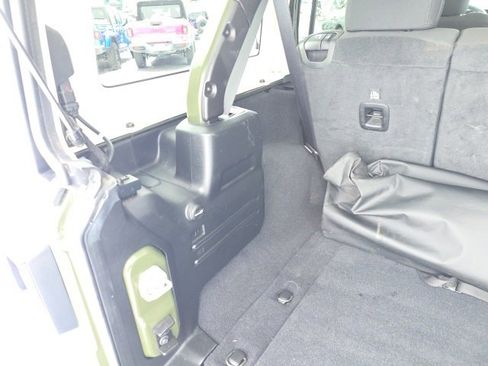 Used 2020 Jeep Wrangler Unlimited Sport S image 46