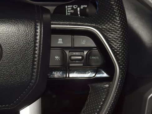 Used 2024 Toyota Tundra Platinum AWD/4WD image 32