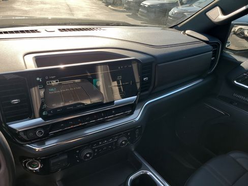 Used 2023 Chevrolet Silverado 1500 High Country w/ Technology Package image 19