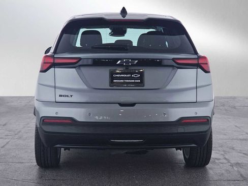 New 2027 Chevrolet Bolt LT w/ Comfort Package FWD image 4