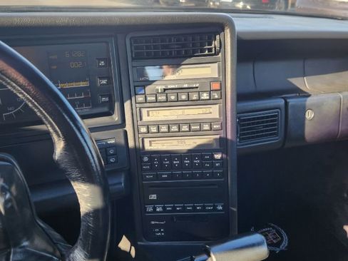 Used 1992 Cadillac Allante image 35