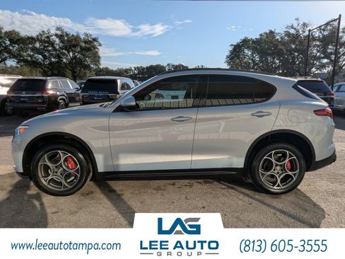 Used 2022 Alfa Romeo Stelvio Sprint image 7