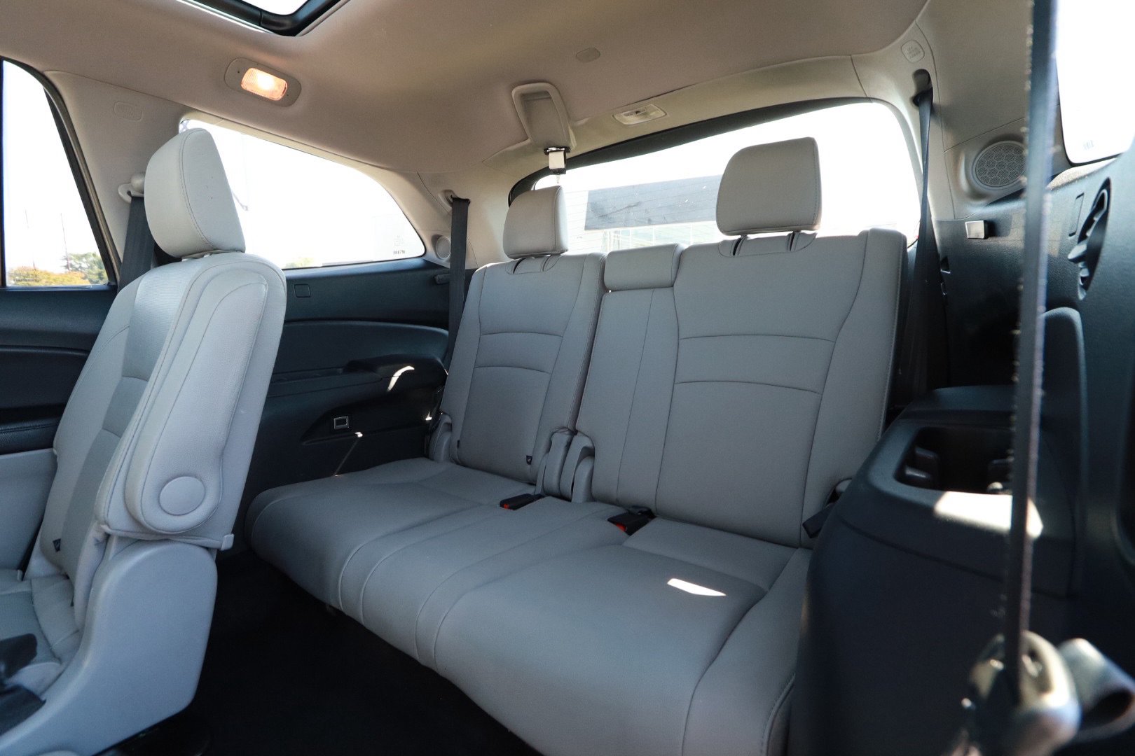 Used 2021 Honda Pilot Elite image 25