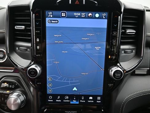 Used 2024 RAM 1500 Limited w/ Trailer Tow Group image 23