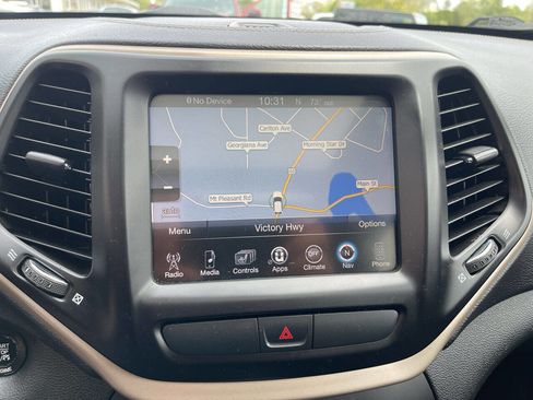 Used 2015 Jeep Cherokee Limited AWD/4WD image 11