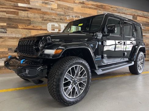 Used 2024 Jeep Wrangler High Altitude image 15