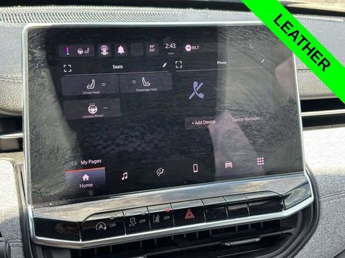 Used 2022 Jeep Compass Latitude AWD/4WD image 16