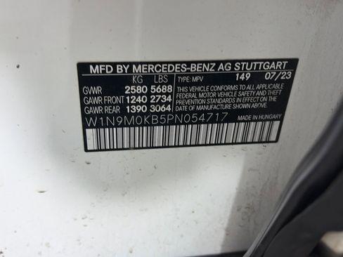 Used 2023 Mercedes-Benz EQB 300 4MATIC image 9