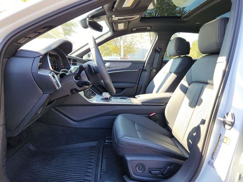Used 2025 Audi A6 Premium Plus image 13